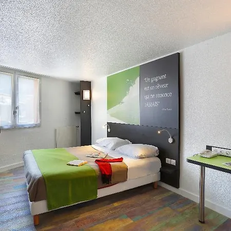 Serre Chevalier فندق 3*