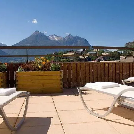 Serre Chevalier Отель 3*