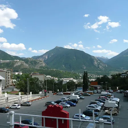 Serre Chevalier Отель