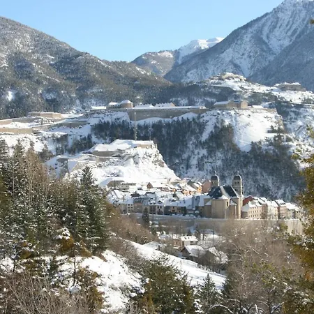 Serre Chevalier Отель Бриансон
